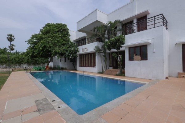 Luxurious 5 BHK Villa Retreat Haven